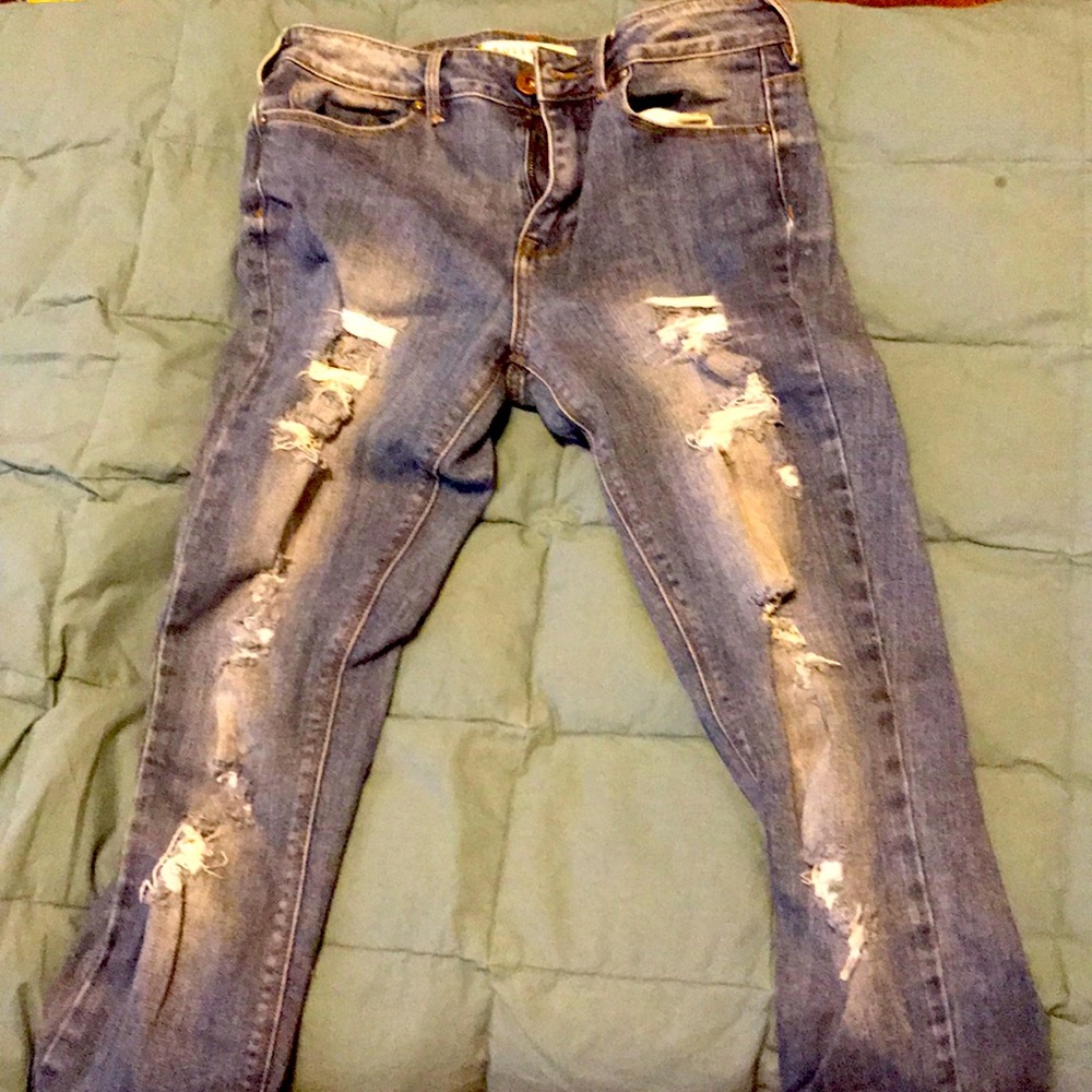 Bullhead Ripped Jeans, Size 7